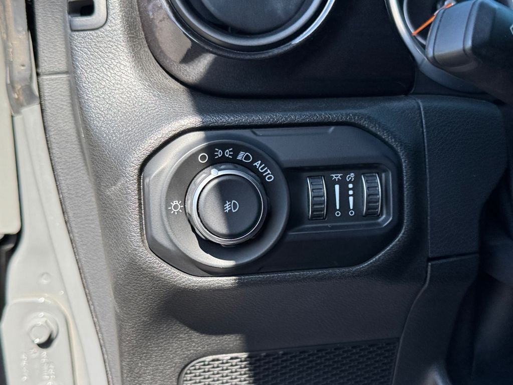 2020 Jeep Wrangler Unlimited Sport Altitude SUPERCHARGED