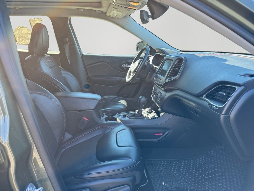 2020 Jeep Cherokee Trailhawk