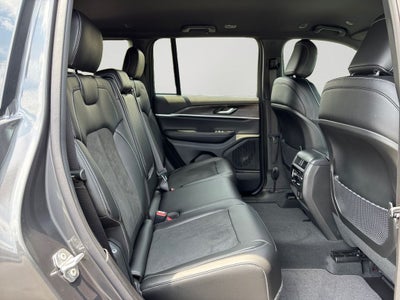 2026 Jeep Grand Cherokee Altitude