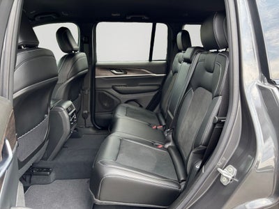 2026 Jeep Grand Cherokee Altitude