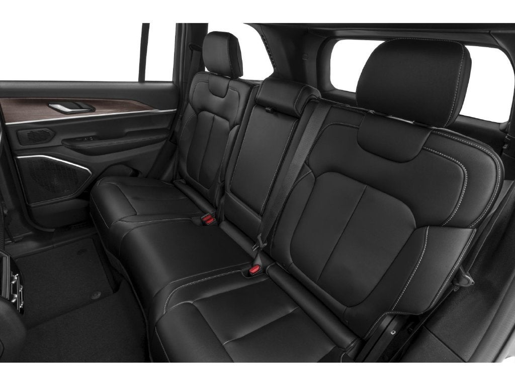 2027 Jeep Grand Cherokee Limited Reserve