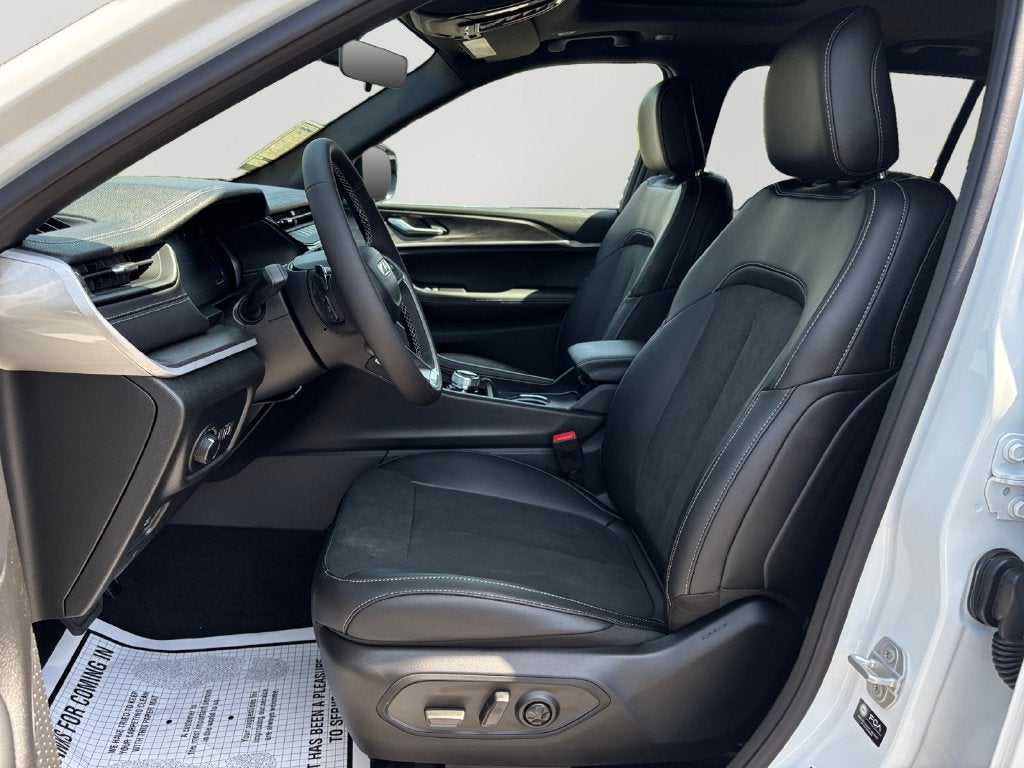 2026 Jeep Grand Cherokee L Altitude