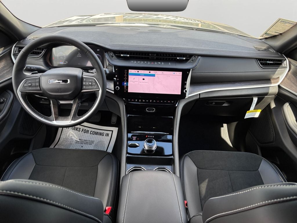 2027 Jeep Grand Cherokee L Laredo Altitude