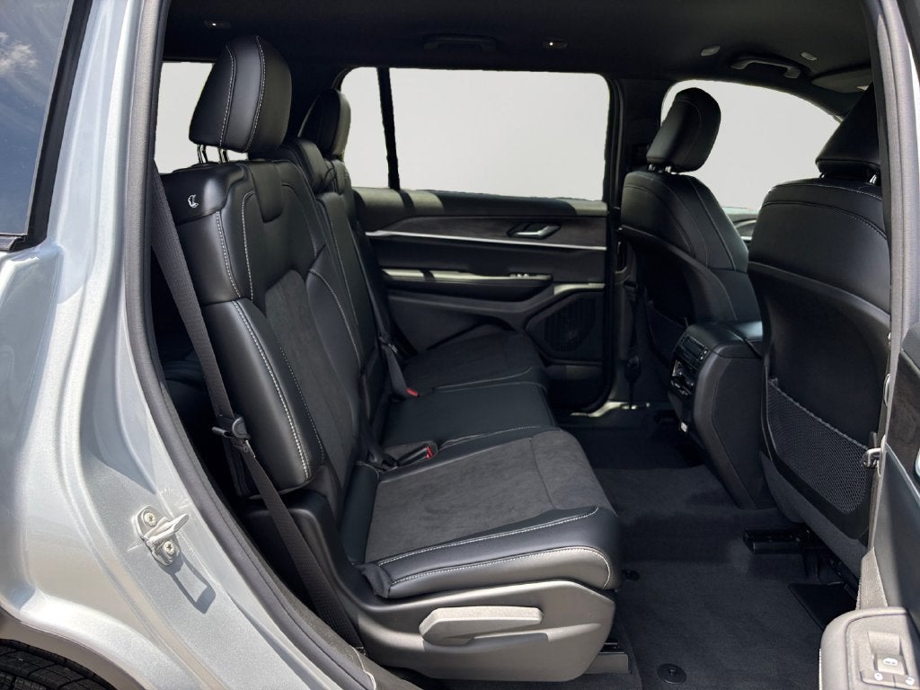 2026 Jeep Grand Cherokee L Altitude