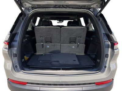 2027 Jeep Grand Cherokee L Laredo Altitude