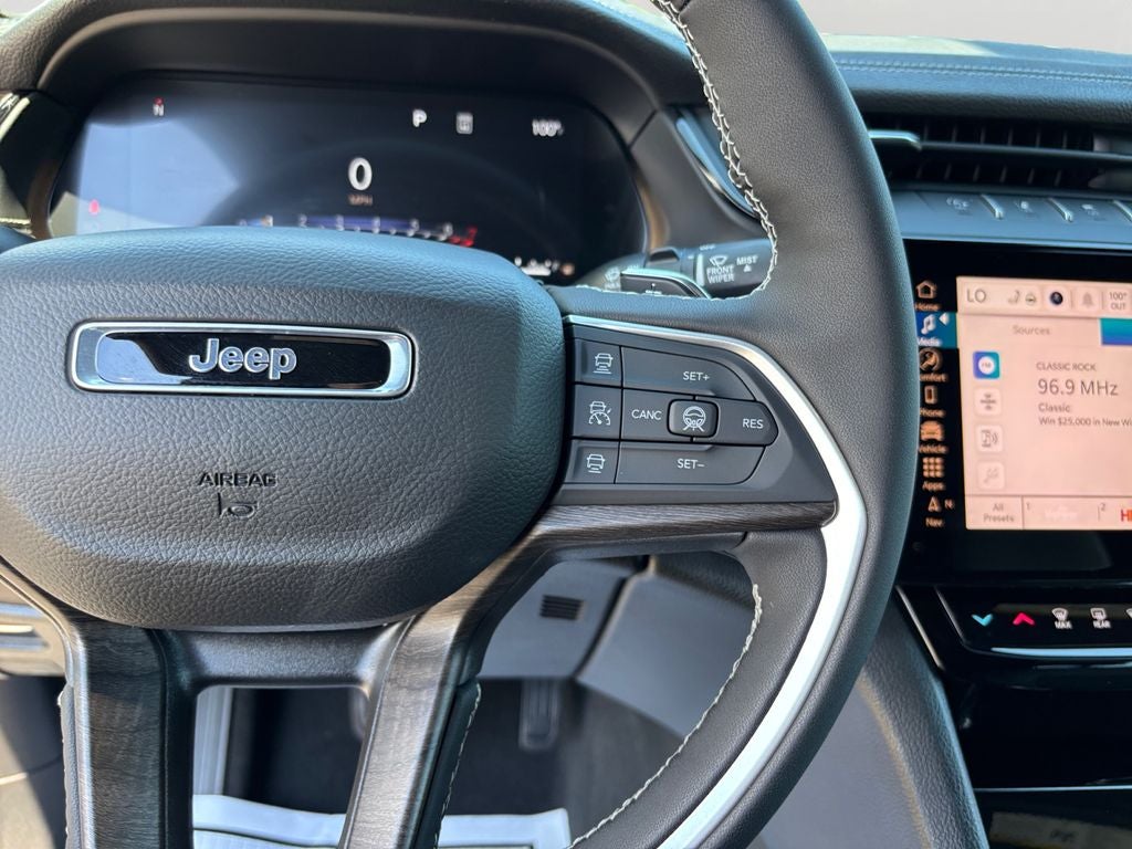 2027 Jeep Grand Cherokee L Laredo Altitude