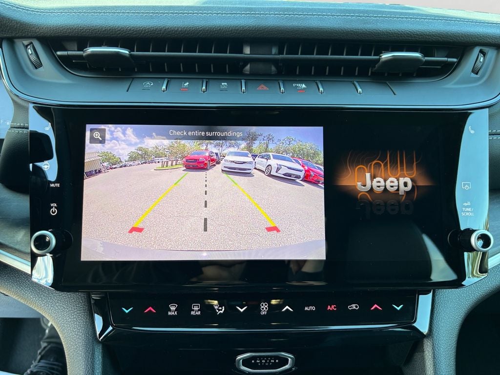 2027 Jeep Grand Cherokee L Laredo Altitude