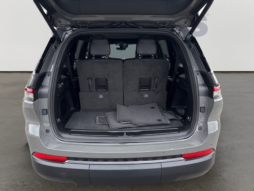 2027 Jeep Grand Cherokee L Limited