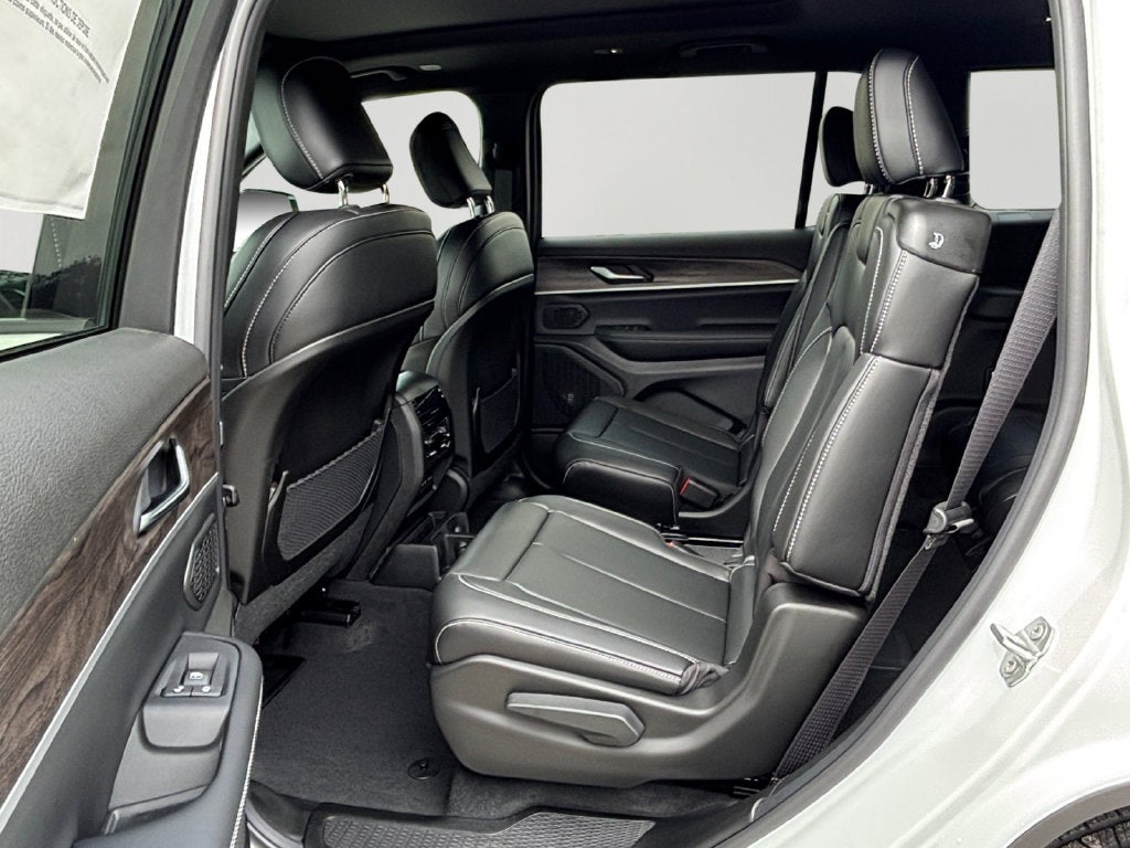 2027 Jeep Grand Cherokee L Limited