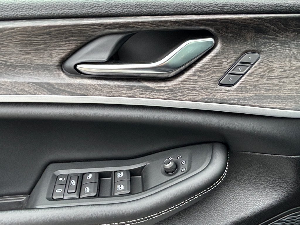 2027 Jeep Grand Cherokee L Limited
