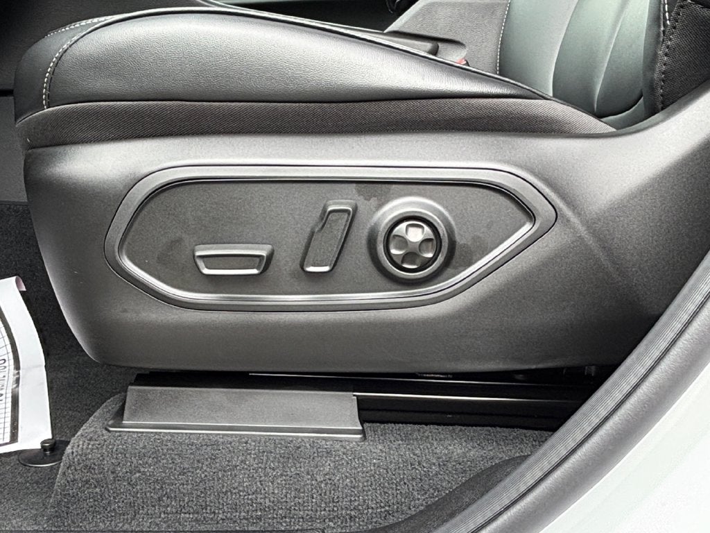 2027 Jeep Grand Cherokee L Limited