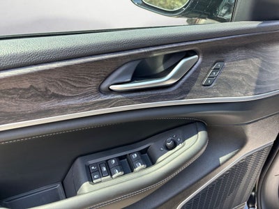 2027 Jeep Grand Cherokee L Limited Reserve