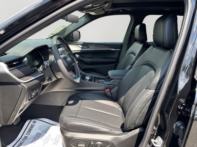 2027 Jeep Grand Cherokee L Limited Reserve