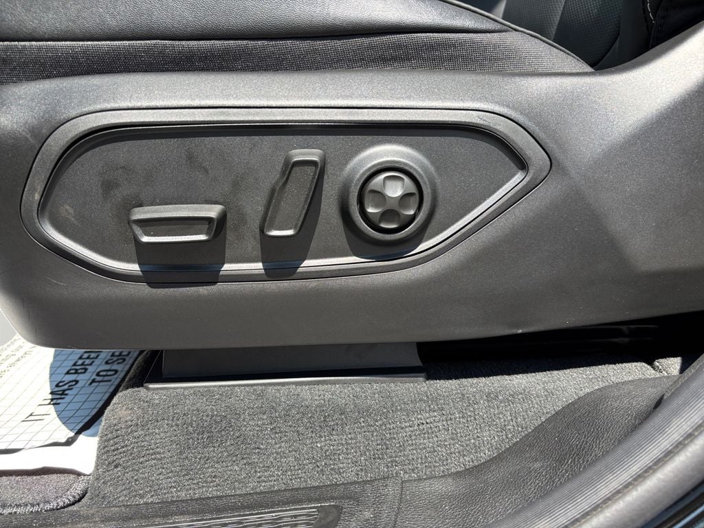 2027 Jeep Grand Cherokee L Limited Reserve
