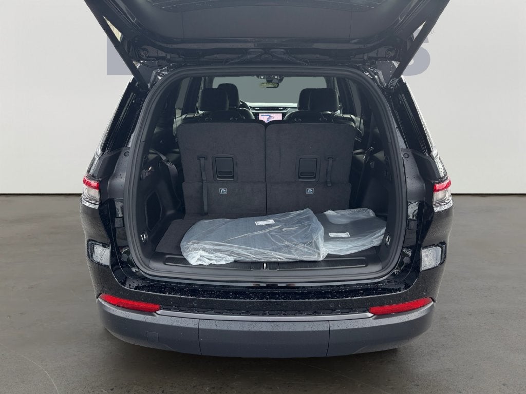 2027 Jeep Grand Cherokee L Limited