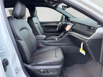 2027 Jeep Grand Cherokee L Limited Reserve