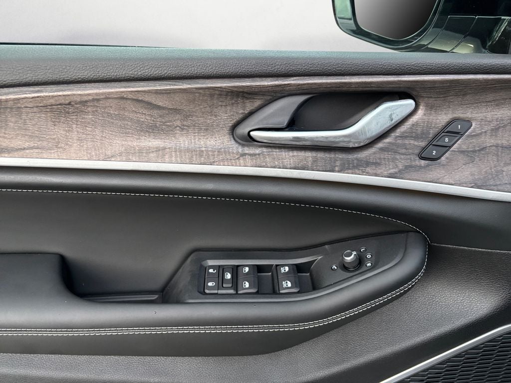 2027 Jeep Grand Cherokee L Limited Reserve