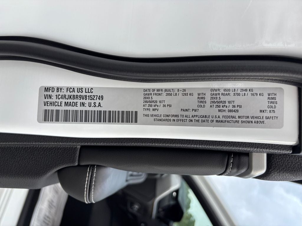 2027 Jeep Grand Cherokee L Limited Reserve