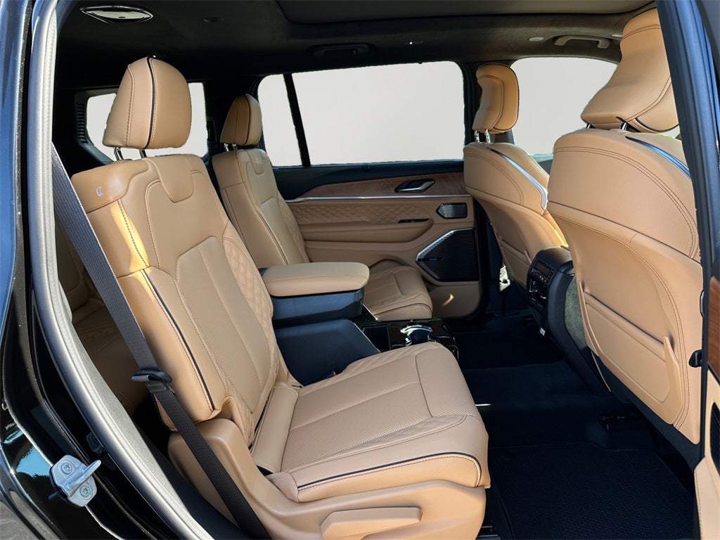 2025 Jeep Grand Cherokee L Summit