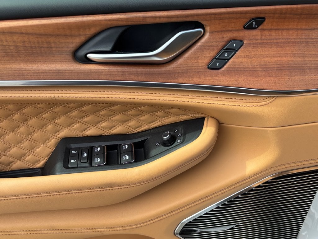 2027 Jeep Grand Cherokee L Summit