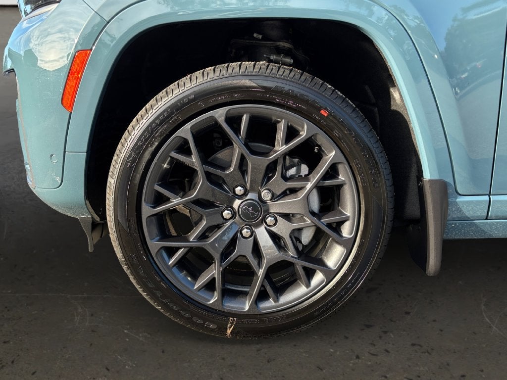 2027 Jeep Grand Cherokee L Summit