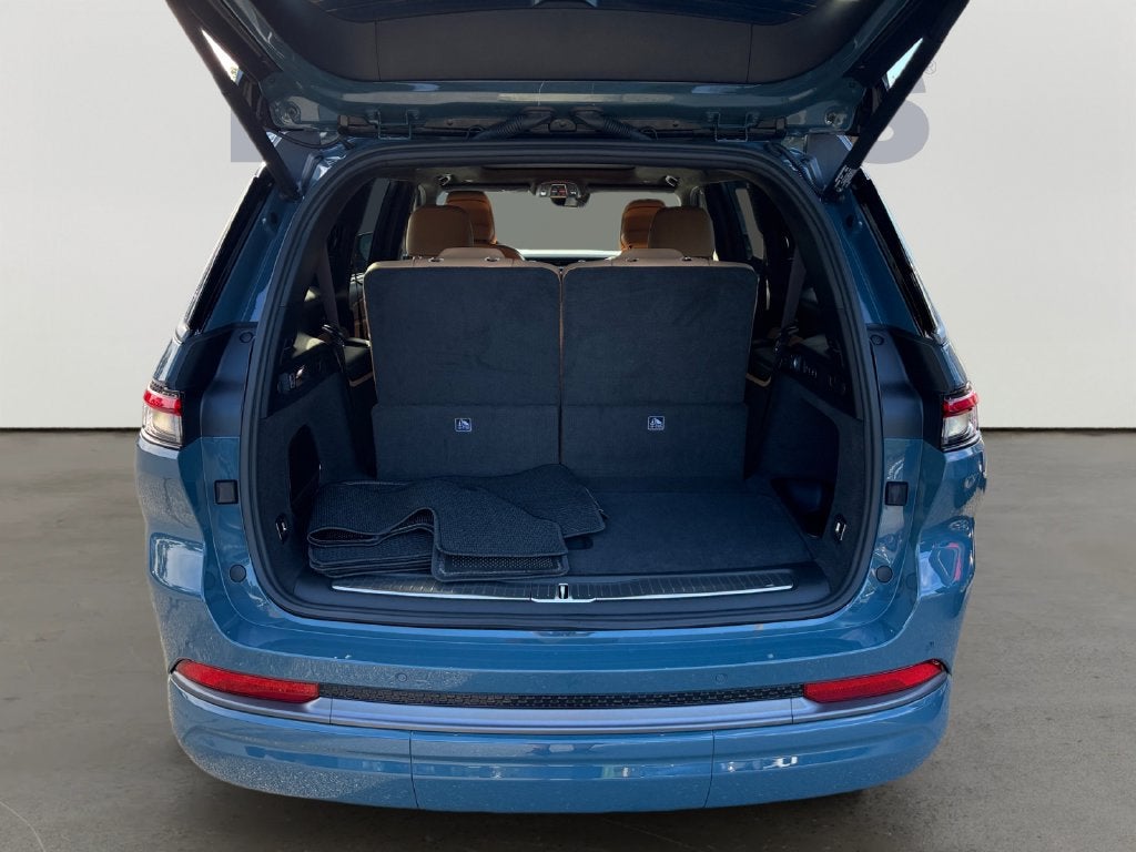 2027 Jeep Grand Cherokee L Summit