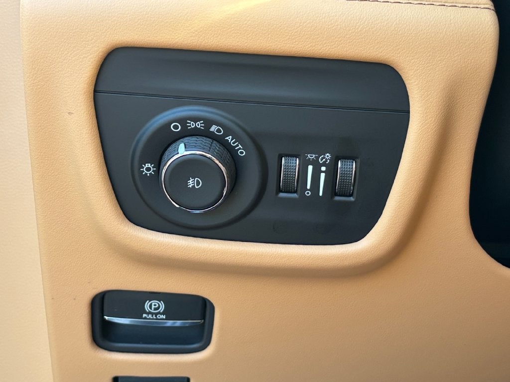 2027 Jeep Grand Cherokee L Summit