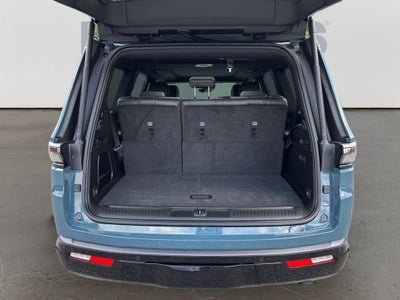 2026 Jeep Grand Wagoneer Base