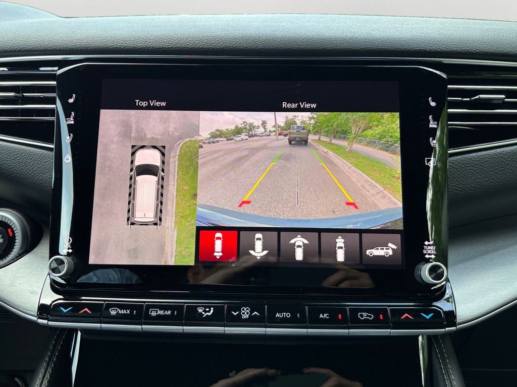 2026 Jeep Grand Wagoneer Base