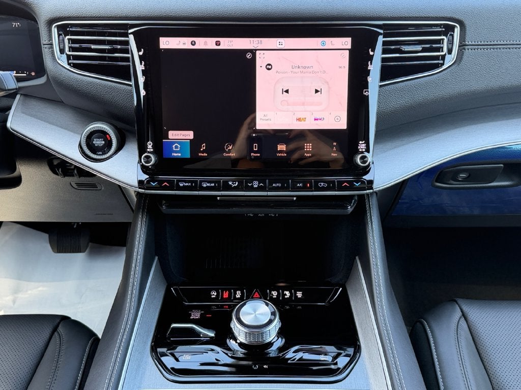 2026 Jeep Grand Wagoneer Base