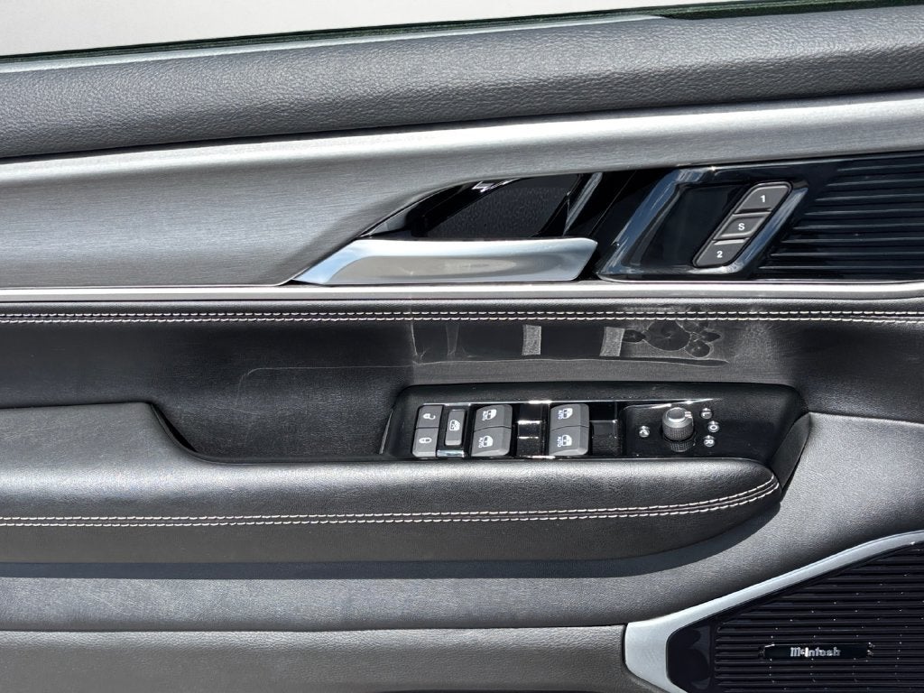 2026 Jeep Grand Wagoneer Limited Reserve