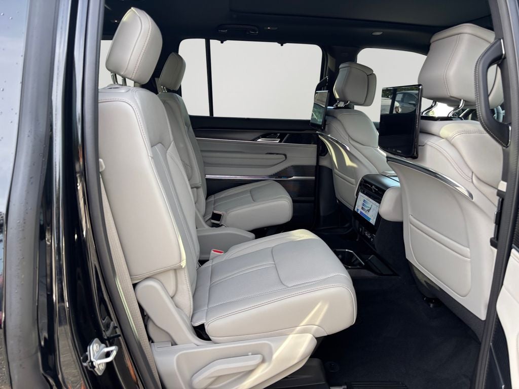 2026 Jeep Grand Wagoneer Summit Obsidian