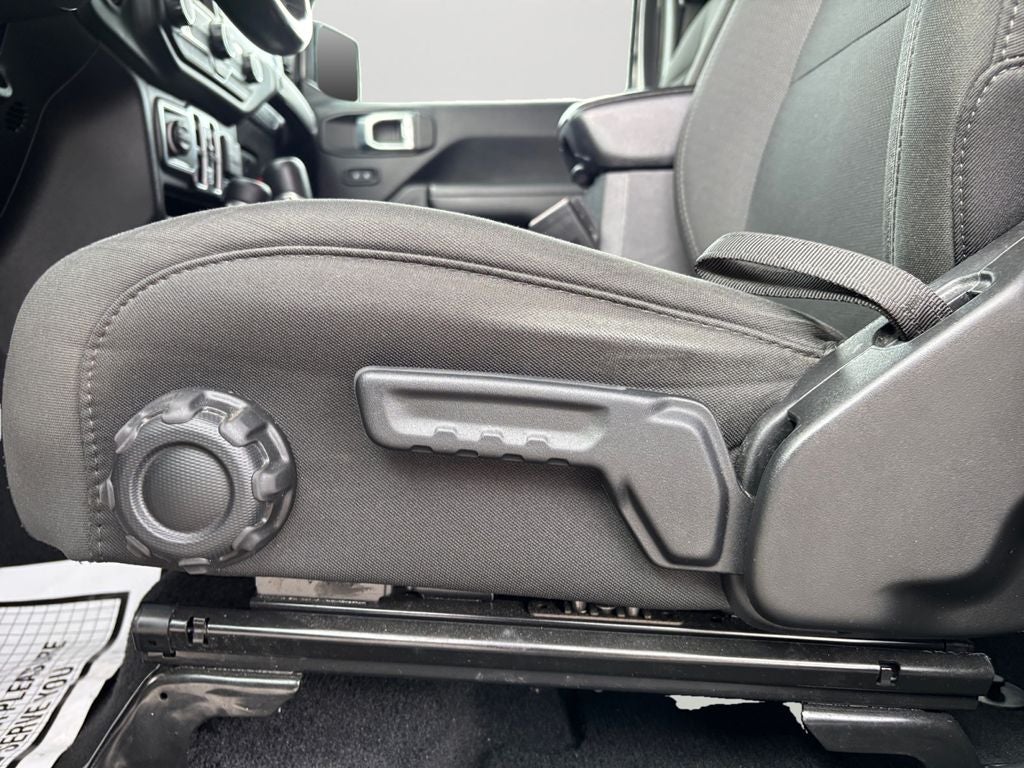 2021 Jeep Gladiator Willys