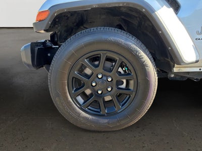 2023 Jeep Gladiator Overland