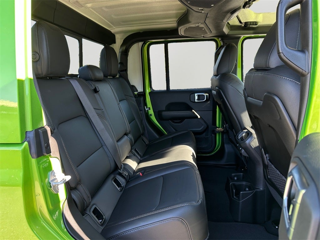 2025 Jeep Gladiator High Tide