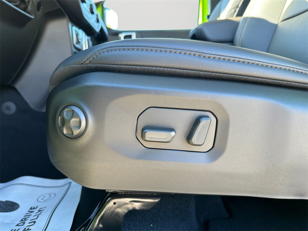 2025 Jeep Gladiator High Tide