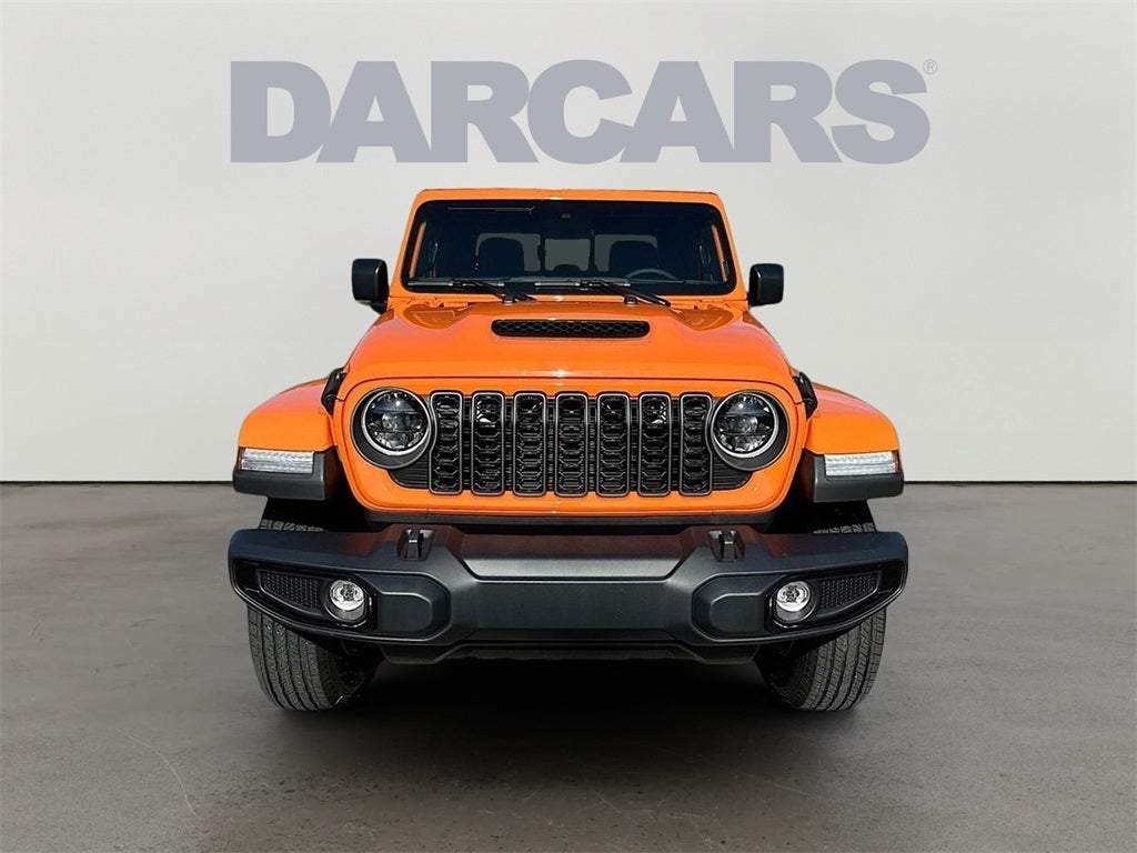 2025 Jeep Gladiator Sport S photo 2