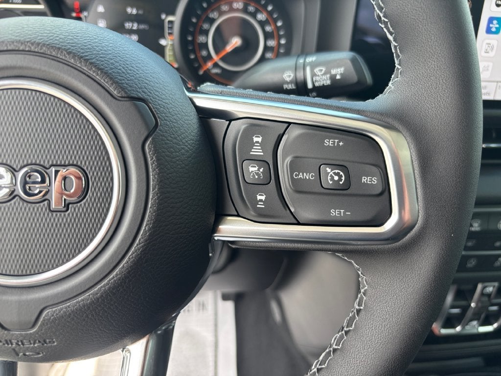 2027 Jeep Gladiator Base