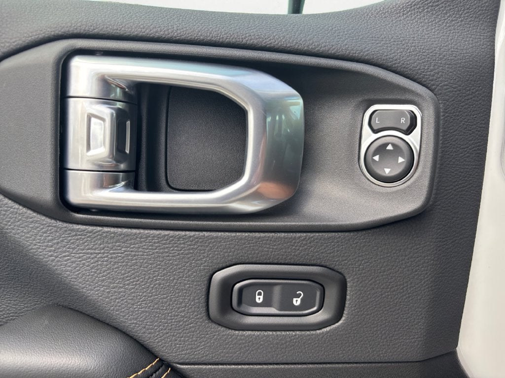 2027 Jeep Gladiator Base