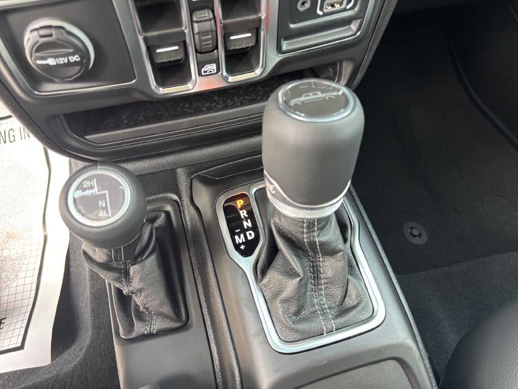 2027 Jeep Gladiator Base