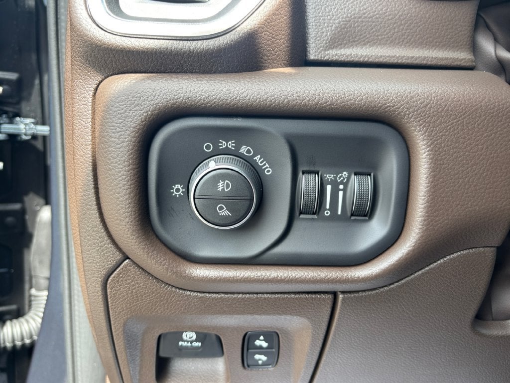 2027 RAM 1500 Laramie