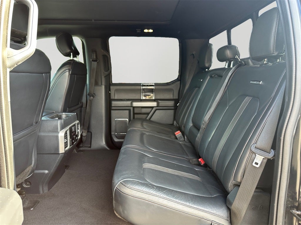 2022 Ford F-350SD Platinum DRW