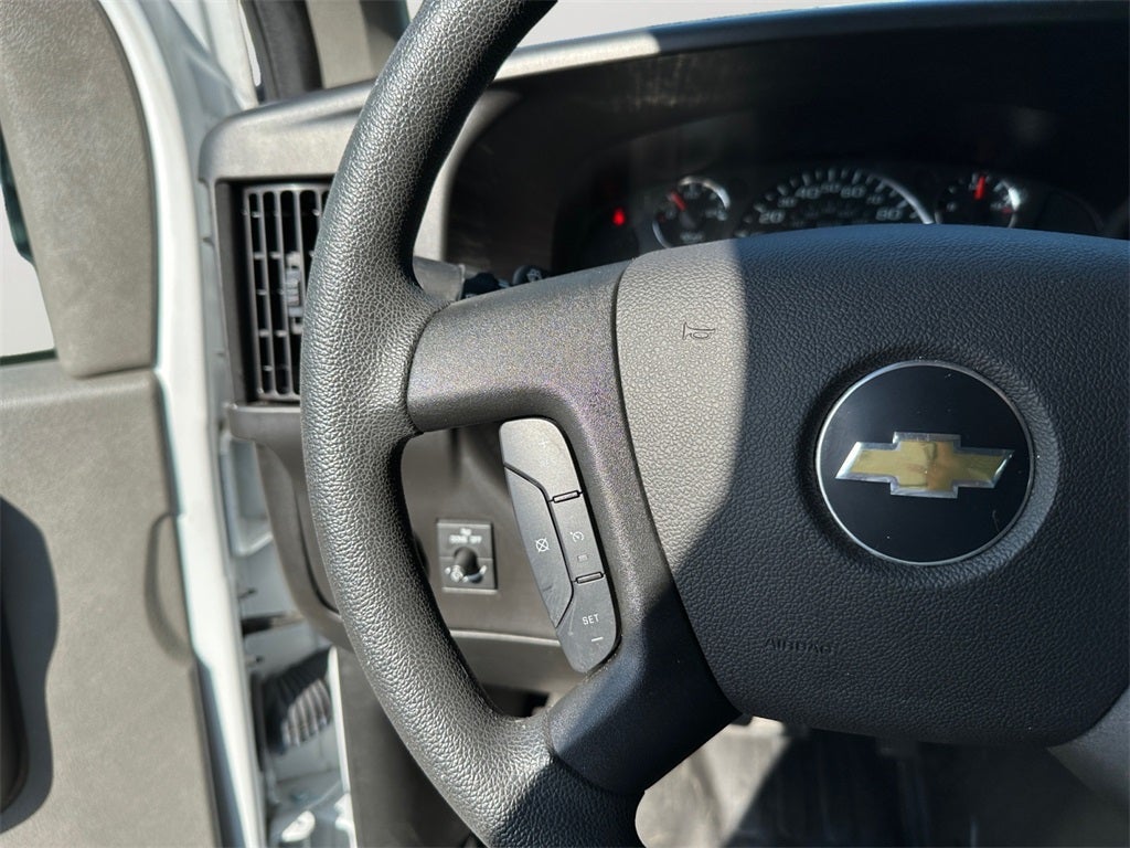 2024 Chevrolet Express 2500 Work Van Cargo