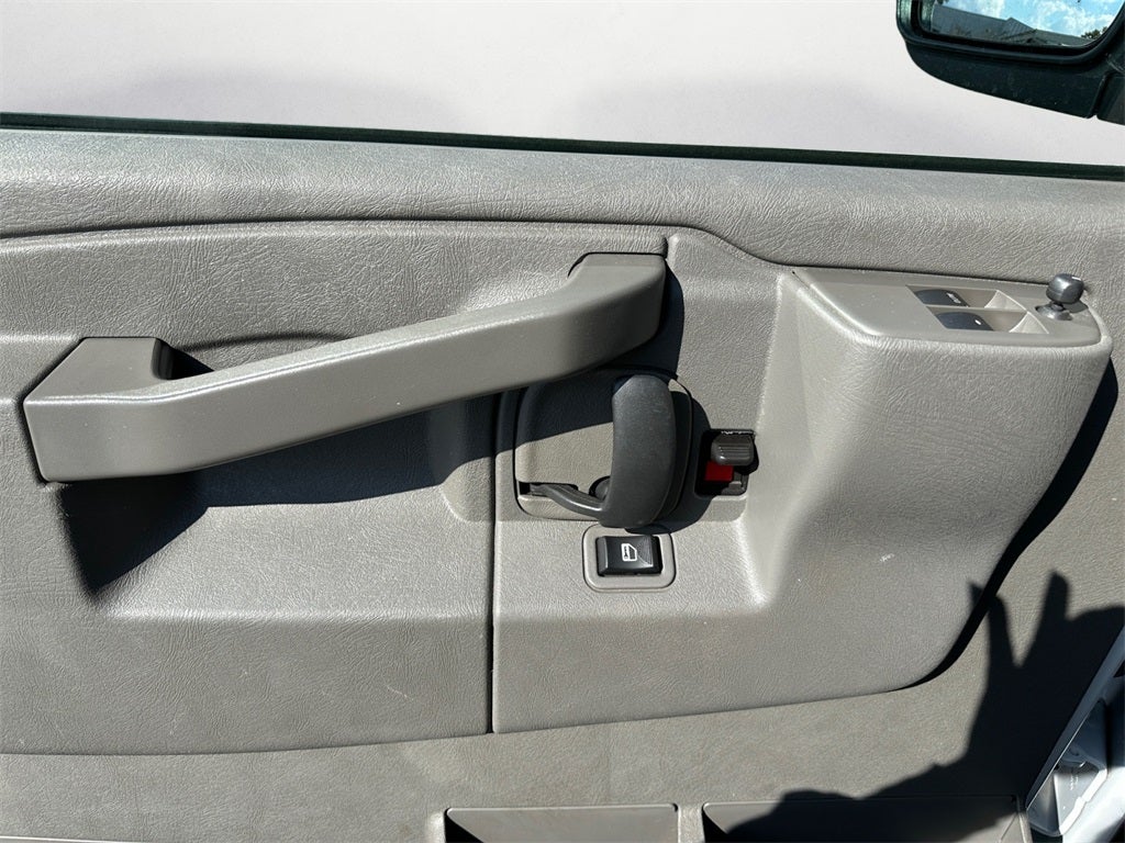 2024 Chevrolet Express 2500 Work Van Cargo