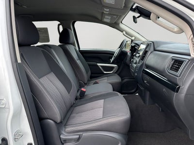 2023 Nissan Titan SV