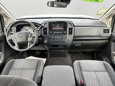 2023 Nissan Titan SV