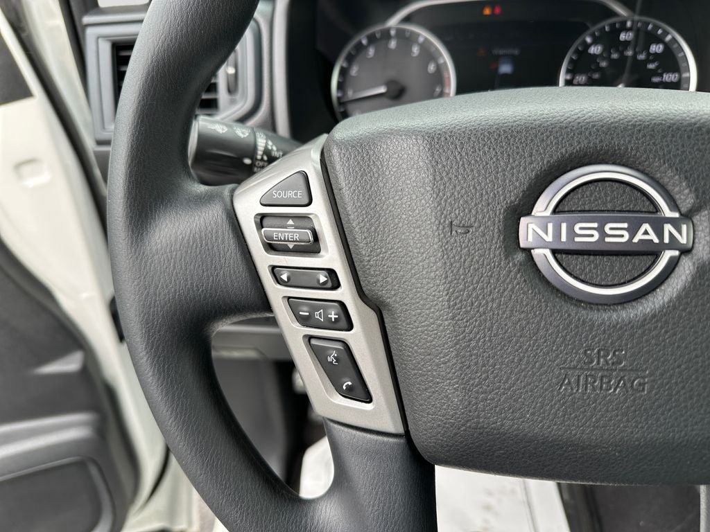 2023 Nissan Titan SV