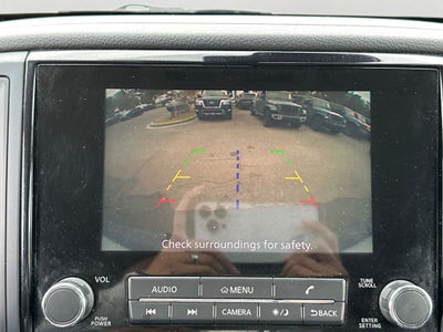 2023 Nissan Titan SV