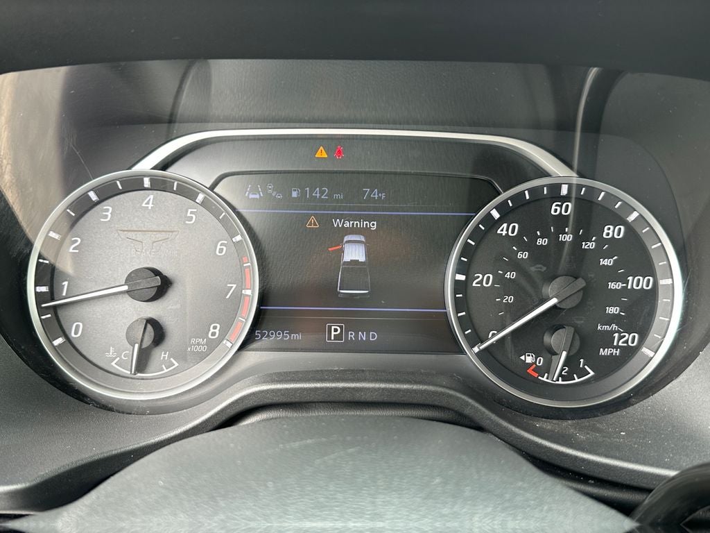 2023 Nissan Titan SV