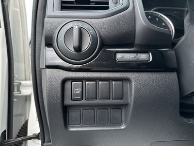 2023 Nissan Titan SV